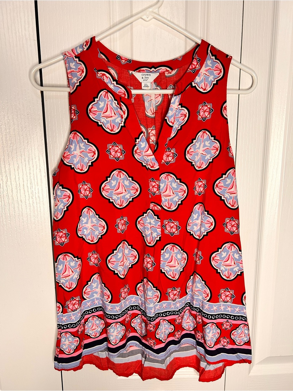 Crown‎ & Ivy Women’s LP Red Blue Sailboat Umbrella Sleeveless Printed Tank Top